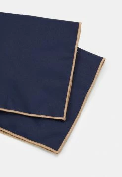 Acheter 🤩 Selected Homme SLHJOHN BOWTIE GIFTBOX SET - Noeud Papillon - Dark Navy 🛒 -Selected Homme Soldes Boutique 019a50152cb840fb97f7a21ded813253