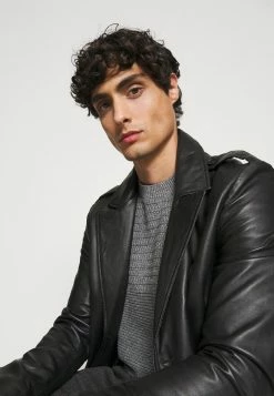 Les meilleures critiques de 🛒 Selected Homme SLHCONRAD CREW NECK - Pullover - Jet Black ⌛ -Selected Homme Soldes Boutique 0b4213721db943a991b43320f5ecca57