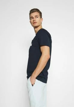 Acheter ✨ Selected Homme SLHENZO POCKET O NECK TEE - T-shirt Basique - Navy Blazer ⭐ -Selected Homme Soldes Boutique 133028344e7e4f709def68d1f619a5fb