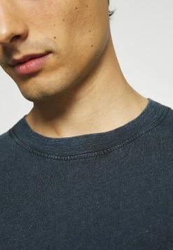 De gros 🛒 Selected Homme SLHRELAXHERB O NECK TEE - T-shirt Basique - Sky Captain 🛒 -Selected Homme Soldes Boutique 1a397daf7c6641b5ac93f058e8047d9e