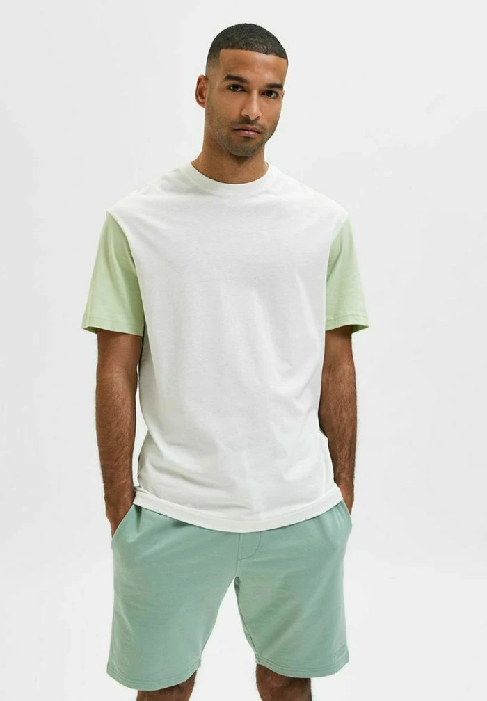 Offres 🔔 Selected Homme T-shirt Imprimé - Celadon Green ⭐ 1 Offres 🔔 Selected Homme T-shirt Imprimé - Celadon Green ⭐