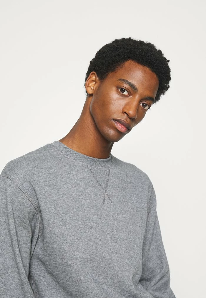 Meilleure vente ❤️ Selected Homme SLHJASON CREW NECK - Sweatshirt - Medium Grey Melange 🎁 4 Meilleure vente ❤️ Selected Homme SLHJASON CREW NECK - Sweatshirt - Medium Grey Melange 🎁 – Image 4