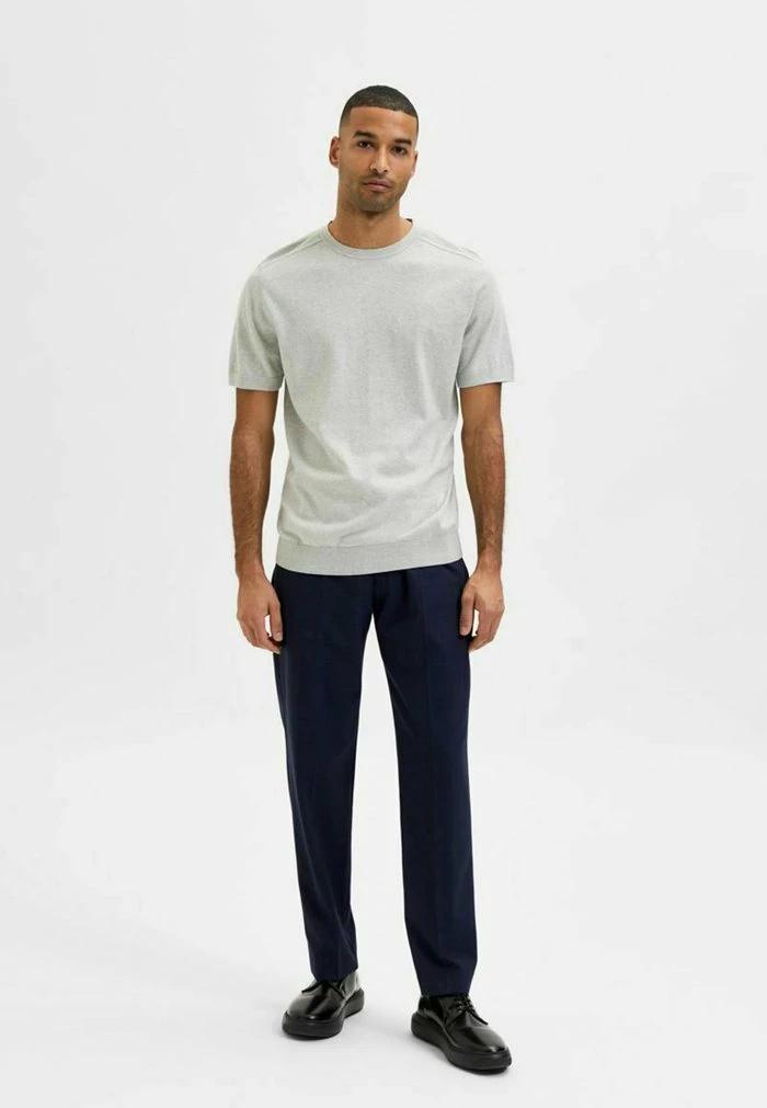 Sortie 🔥 Selected Homme T-shirt Basique - Grey 🤩 2 Sortie 🔥 Selected Homme T-shirt Basique - Grey 🤩 – Image 2