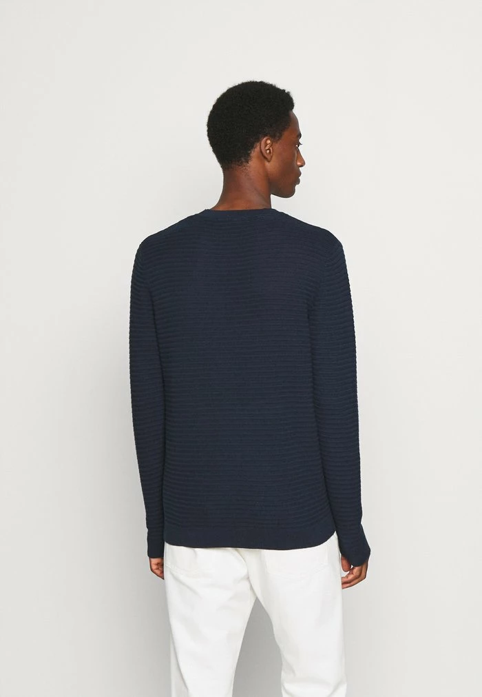 Acheter 😉 Selected Homme SLHMASEI CREW NECK - Pullover - 👗 Dress Blues 👏 4 Acheter 😉 Selected Homme SLHMASEI CREW NECK - Pullover - 👗 Dress Blues 👏 – Image 4