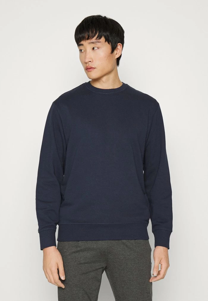 Promo 💯 Selected Homme CALEB CREW NECK 2 PACK - Sweatshirt - Navy/trekking Green ⭐ 4 Promo 💯 Selected Homme CALEB CREW NECK 2 PACK - Sweatshirt - Navy/trekking Green ⭐ – Image 4