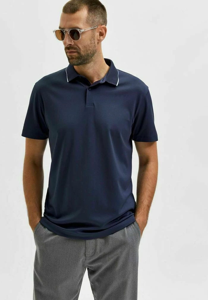 Acheter 💯 Selected Homme KURZÄRME - Polo - Navy Blazer ❤️ 4 Acheter 💯 Selected Homme KURZÄRME - Polo - Navy Blazer ❤️ – Image 4