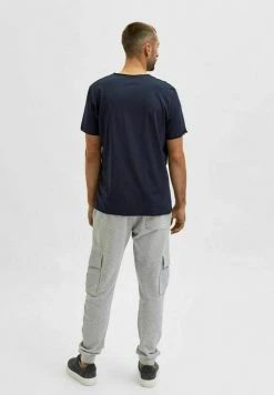 De gros 🎁 Selected Homme T-shirt Basique - Sky Captain 😉 -Selected Homme Soldes Boutique 4f094ee019224475ad2b7a862e15f083