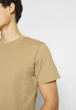 Budget 🔔 Selected Homme SLHNORMAN SS O-NECK S NOOS - T-shirt Basique - Kelp 🎉 -Selected Homme Soldes Boutique 54c59c2d455d49f4a4e1a5a4c5f5b1fe