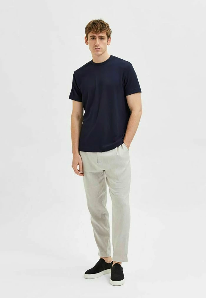 Acheter 🌟 Selected Homme T-shirt Basique - Sky Captain 👏 2 Acheter 🌟 Selected Homme T-shirt Basique - Sky Captain 👏 – Image 2