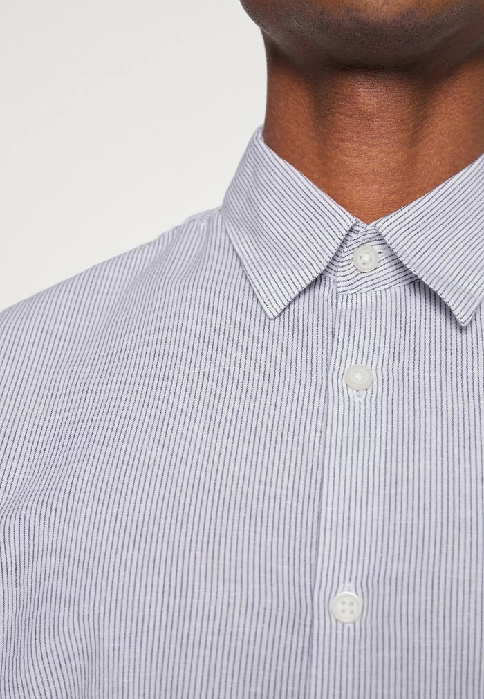 Nouveau 🔔 Selected Homme SLHSLIMNEW 👕 SHIRT - Chemise - White 👏 6 Nouveau 🔔 Selected Homme SLHSLIMNEW 👕 SHIRT - Chemise - White 👏 – Image 6