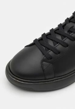 Offres 🔔 Selected Homme SLHOLIVER TRAINER - Baskets Basses - Black ⌛ -Selected Homme Soldes Boutique 710d449aa9d447f4b774e995173ea0ba