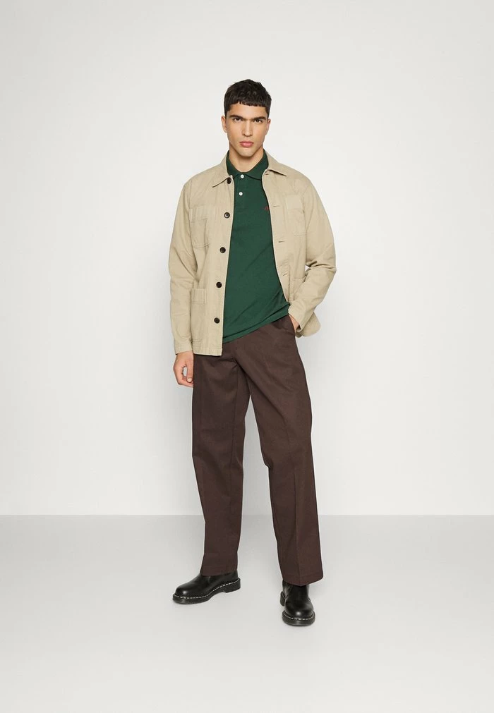 Promo 🎉 Selected Homme SLHAZE - Polo - Trekking Green 👏 2 Promo 🎉 Selected Homme SLHAZE - Polo - Trekking Green 👏 – Image 2