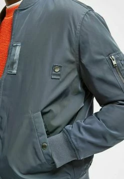 Meilleur prix ⭐ Selected Homme Blouson Bomber - India Ink 🧨 -Selected Homme Soldes Boutique 74721df9253b4431b1a07b7342976b82