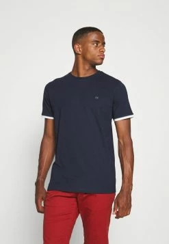 Promo ✔️ Selected Homme SLHREGPAT O NECK TEE - T-shirt Imprimé - Navy Blazer 😀