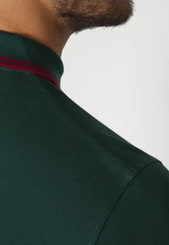 Meilleur prix 🥰 Selected Homme SLHAZE SPORT - Polo - Trekking Green ⭐ 9 Meilleur prix 🥰 Selected Homme SLHAZE SPORT - Polo - Trekking Green ⭐ -Selected Homme Soldes Boutique 76910cc2194a448b871b03bc7bee1f1f