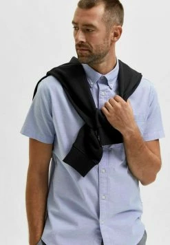 Les meilleures critiques de 🌟 Selected Homme KURZÄRMELIGES - Chemise - Light Blue 🥰 -Selected Homme Soldes Boutique 777f88ee284a4bb0b27755f8cc94307a
