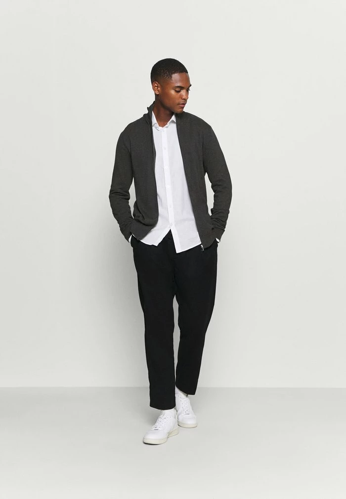 Sortie 🥰 Selected Homme SLHBERG FULL ZIP CARDIGAN - Gilet - Antracit/melange 💯 2 Sortie 🥰 Selected Homme SLHBERG FULL ZIP CARDIGAN - Gilet - Antracit/melange 💯 – Image 2