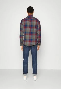 Les meilleures critiques de ⭐ Selected Homme SLHREGBAKER - Chemise - Port Royale ❤️ 8 Les meilleures critiques de ⭐ Selected Homme SLHREGBAKER - Chemise - Port Royale ❤️ -Selected Homme Soldes Boutique 78120e69c79b457f90fde609ee8e4d2e