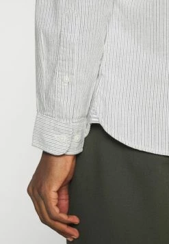 Offres 😍 Selected Homme SLHSLIMMILTON STRIPES - Chemise Classique - Sky Blue 🎁 -Selected Homme Soldes Boutique 7978efb3d207497eb0b2533644f4b8c4