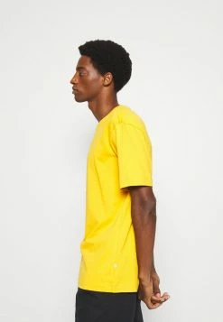 Bon marché 😍 Selected Homme SLHLOOSEGILMAN O NECK TEE - T-shirt Basique - Mango Mojito ✨ -Selected Homme Soldes Boutique 7a72ccd97b4d40c290b779df24b5be7a