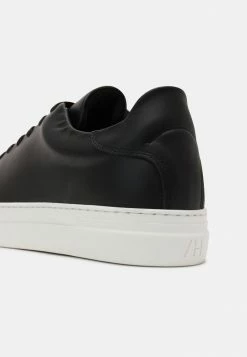 Les meilleures critiques de 🥰 Selected Homme SLHDAVID CHUNKY TRAINER NOOS - Baskets Basses - Black 🧨 -Selected Homme Soldes Boutique 7f48028d52364987bb57a42dc14e519a