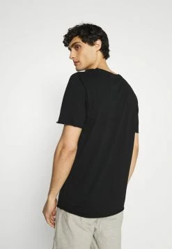 Les meilleures critiques de 🔥 Selected Homme SLHWALTER O-NECK TEE - T-shirt Imprimé - Black 🎉 -Selected Homme Soldes Boutique 83a8f2fb5b0848948fe03cf84c4b8897