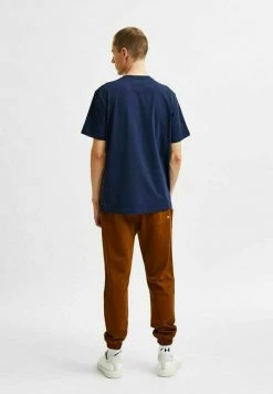 Les meilleures critiques de 🥰 Selected Homme T-shirt Basique - Navy Blazer ✨ -Selected Homme Soldes Boutique 857d0f56c76940d0b0c80cd9f2ca3846