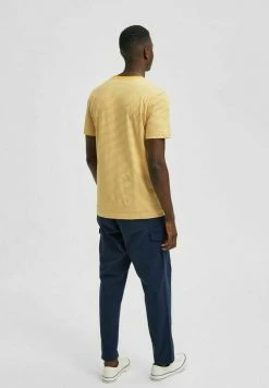 Remise 🔥 Selected Homme SLHNORMAN - T-shirt Imprimé - Golden Spice 🔔 -Selected Homme Soldes Boutique 8a8cb9d23a7e4e7681e278ab26836f16