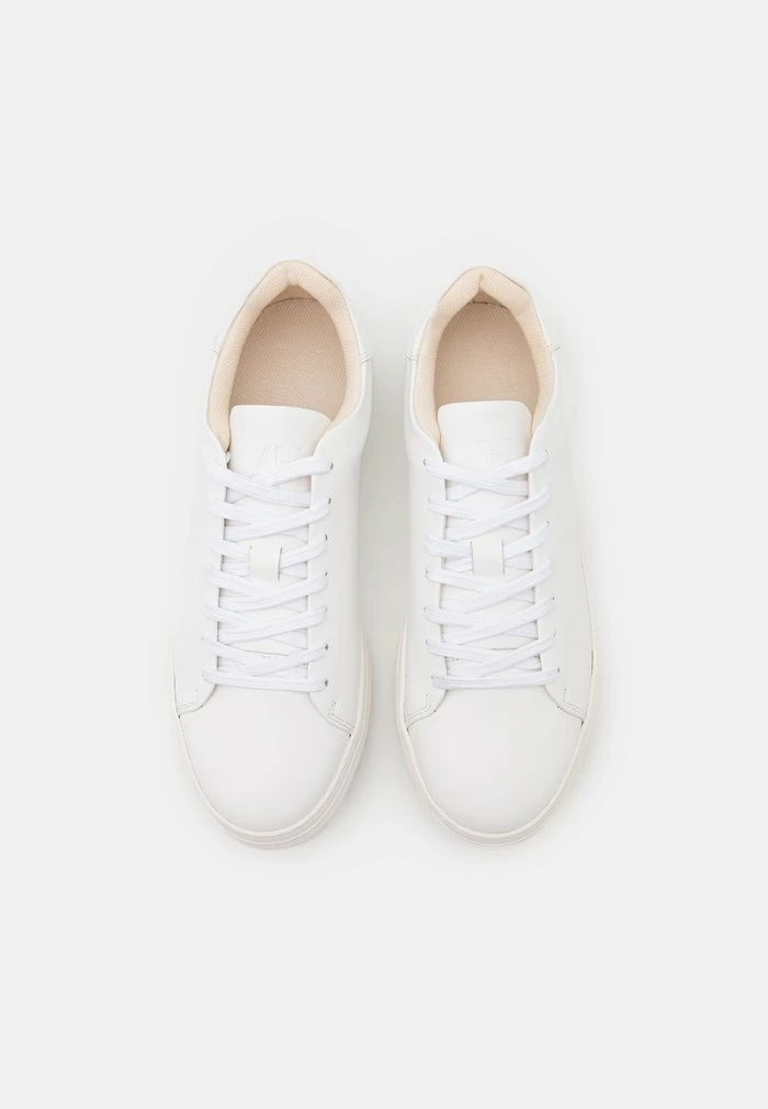 Le moins cher ❤️ Selected Homme SLHDAVID CHUNKY TRAINER NOOS - Baskets Basses - White 🔥 4 Le moins cher ❤️ Selected Homme SLHDAVID CHUNKY TRAINER NOOS - Baskets Basses - White 🔥 – Image 4