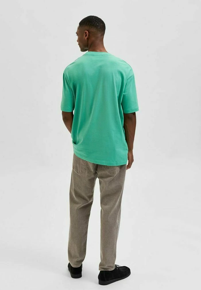 Meilleure vente 💯 Selected Homme SLHLOOSEGUNTHER SS O-NECK - T-shirt Imprimé - Green Spruce 🔔 3 Meilleure vente 💯 Selected Homme SLHLOOSEGUNTHER SS O-NECK - T-shirt Imprimé - Green Spruce 🔔 – Image 3