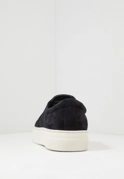 Acheter ❤️ Selected Homme SLHDAVID CHUNKY - Mocassins - Dark Navy 🥰 14 Acheter ❤️ Selected Homme SLHDAVID CHUNKY - Mocassins - Dark Navy 🥰 -Selected Homme Soldes Boutique 937853d5d5e14efdbd69cbdbd7812f91