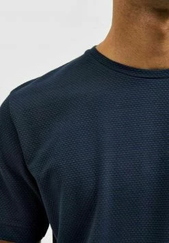 Acheter 🌟 Selected Homme T-shirt Basique - Sky Captain 😍 -Selected Homme Soldes Boutique 9c57a8b4a2ba4a35baa403e1371d9722