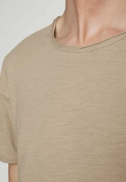 Bon marché 💯 Selected Homme SLHMORGAN O NECK TEE - T-shirt Basique - Chinchilla 🎁 -Selected Homme Soldes Boutique a07679c9492b4aa9b96b25349a2b52d4