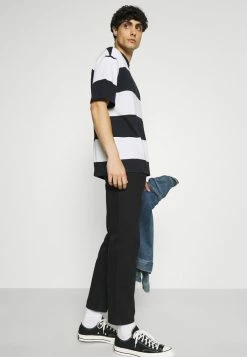 Les meilleures critiques de 😍 Selected Homme SLHLOOSEBOLD - T-shirt Imprimé - Sky Captain/bright White 👍 -Selected Homme Soldes Boutique a81c13b9f47c4b61acae83a2681462c8