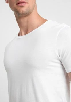 Top 10 🎉 Selected Homme SLHLUKE O-NECK TEE - T-shirt Basique - Bright White ❤️ -Selected Homme Soldes Boutique a9a767ce1bb9420ca43136b283984882