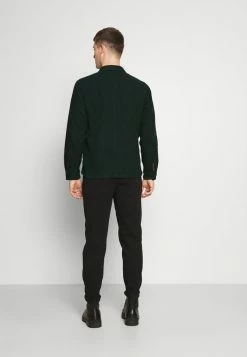 Le moins cher 🤩 Selected Homme SLHLOOSEKODY SOLID - Chemise - Scarab 😀 -Selected Homme Soldes Boutique af378f8a784245b6a57864c31ac7342f