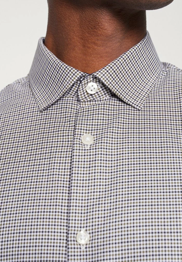 Offres 🥰 Selected Homme SLHSLIMNEW MARK 👚 SHIRT - Chemise Classique - Winter Moss ❤️ 6 Offres 🥰 Selected Homme SLHSLIMNEW MARK 👚 SHIRT - Chemise Classique - Winter Moss ❤️ – Image 6