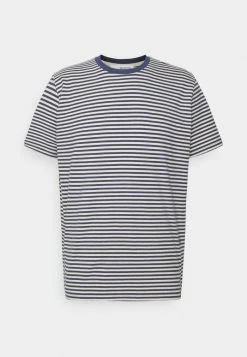 Coupon 🔥 Selected Homme SLHBUTCH O NECK TEE - T-shirt Imprimé - Navy Blue ❤️