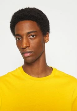 Bon marché 😍 Selected Homme SLHLOOSEGILMAN O NECK TEE - T-shirt Basique - Mango Mojito ✨ -Selected Homme Soldes Boutique bf05b7bf5d264effac0e6f264905f65a