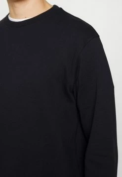 Les meilleures critiques de 👏 Selected Homme CALEB CREW NECK 2 PACK - Sweatshirt - Navy Blazer/black 🎉 -Selected Homme Soldes Boutique c47074f969994466a3e91c8ce638482a