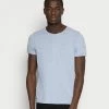 Les meilleures critiques de 💯 Selected Homme SLHMORGAN O NECK TEE - T-shirt Basique - Dream Blue 😉