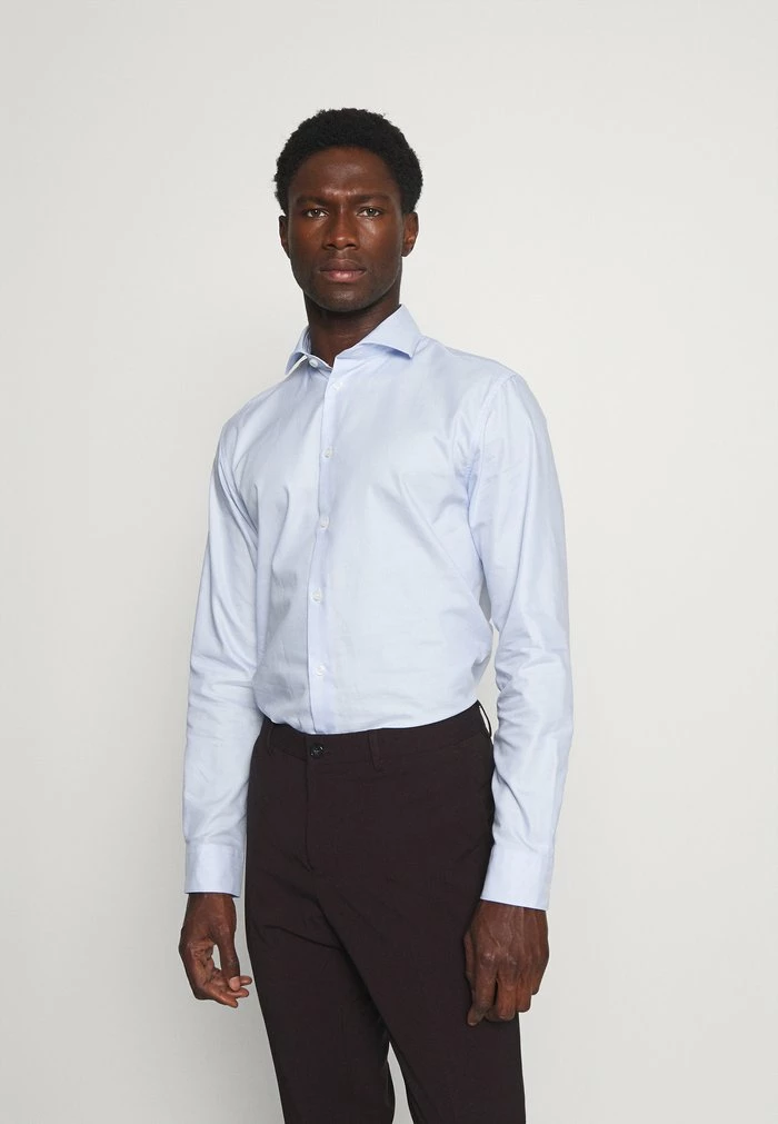 Grosses soldes 🎁 Selected Homme SLHSLIMETHAN CUT AWAY - Chemise Classique - Light Blue 👏 1 Grosses soldes 🎁 Selected Homme SLHSLIMETHAN CUT AWAY - Chemise Classique - Light Blue 👏