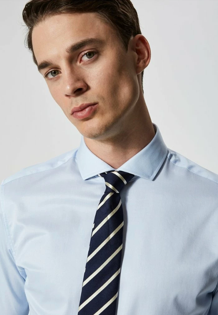 De gros 👏 Selected Homme PELLE - Chemise Classique - Light Blue 🧨 4 De gros 👏 Selected Homme PELLE - Chemise Classique - Light Blue 🧨 – Image 4