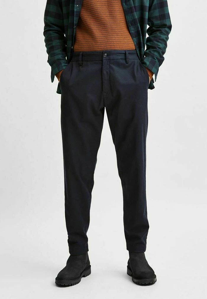 Tout neuf 🔥 Selected Homme SLHSLIMTAPERED YORK - Chino - Dark Sapphire ✨ 4 Tout neuf 🔥 Selected Homme SLHSLIMTAPERED YORK - Chino - Dark Sapphire ✨ – Image 4