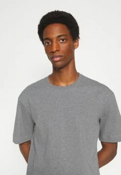 Promo 👍 Selected Homme SLHLOOSEGILMAN O NECK TEE - T-shirt Basique - Medium Grey Melange 🛒 9 Promo 👍 Selected Homme SLHLOOSEGILMAN O NECK TEE - T-shirt Basique - Medium Grey Melange 🛒 -Selected Homme Soldes Boutique d42c2749b94b48fcbc1cc3686747a252