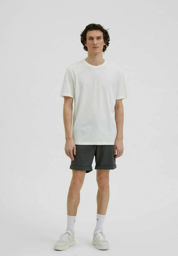 Grosses soldes 🎁 Selected Homme T-shirt Imprimé - Egret 🔔 2 Grosses soldes 🎁 Selected Homme T-shirt Imprimé - Egret 🔔 – Image 2