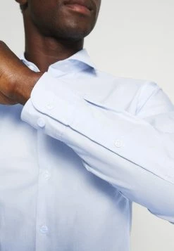 Grosses soldes 🎁 Selected Homme SLHSLIMETHAN CUT AWAY - Chemise Classique - Light Blue 👏 11 Grosses soldes 🎁 Selected Homme SLHSLIMETHAN CUT AWAY - Chemise Classique - Light Blue 👏 -Selected Homme Soldes Boutique de95bdbdf06a456a8163fa92c558e665