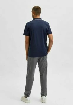 Acheter 💯 Selected Homme KURZÄRME - Polo - Navy Blazer ❤️ 8 Acheter 💯 Selected Homme KURZÄRME - Polo - Navy Blazer ❤️ -Selected Homme Soldes Boutique df38205a30af4303ab59632cd121ad77