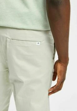 Les meilleures critiques de ❤️ Selected Homme SLHLOOSE FLEX - Chino - Moonstruck 😉 -Selected Homme Soldes Boutique e19e30bbb19c4c2d81bf5e7d629ea0e6