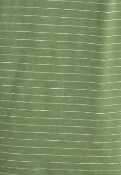 Top 10 🛒 Selected Homme SLHMORGAN STRIPE O NECK TEE - T-shirt Basique - Vineyard Green/egret 🎉 -Selected Homme Soldes Boutique e35ad87beaa34765aad3ca3cda0db381